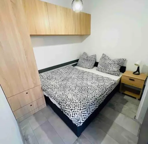 Twins Blue Blizko Centra